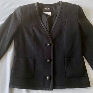 Chanel - Women's iconic classic black Blazer | SZ 36 (US2-XS) | 2018